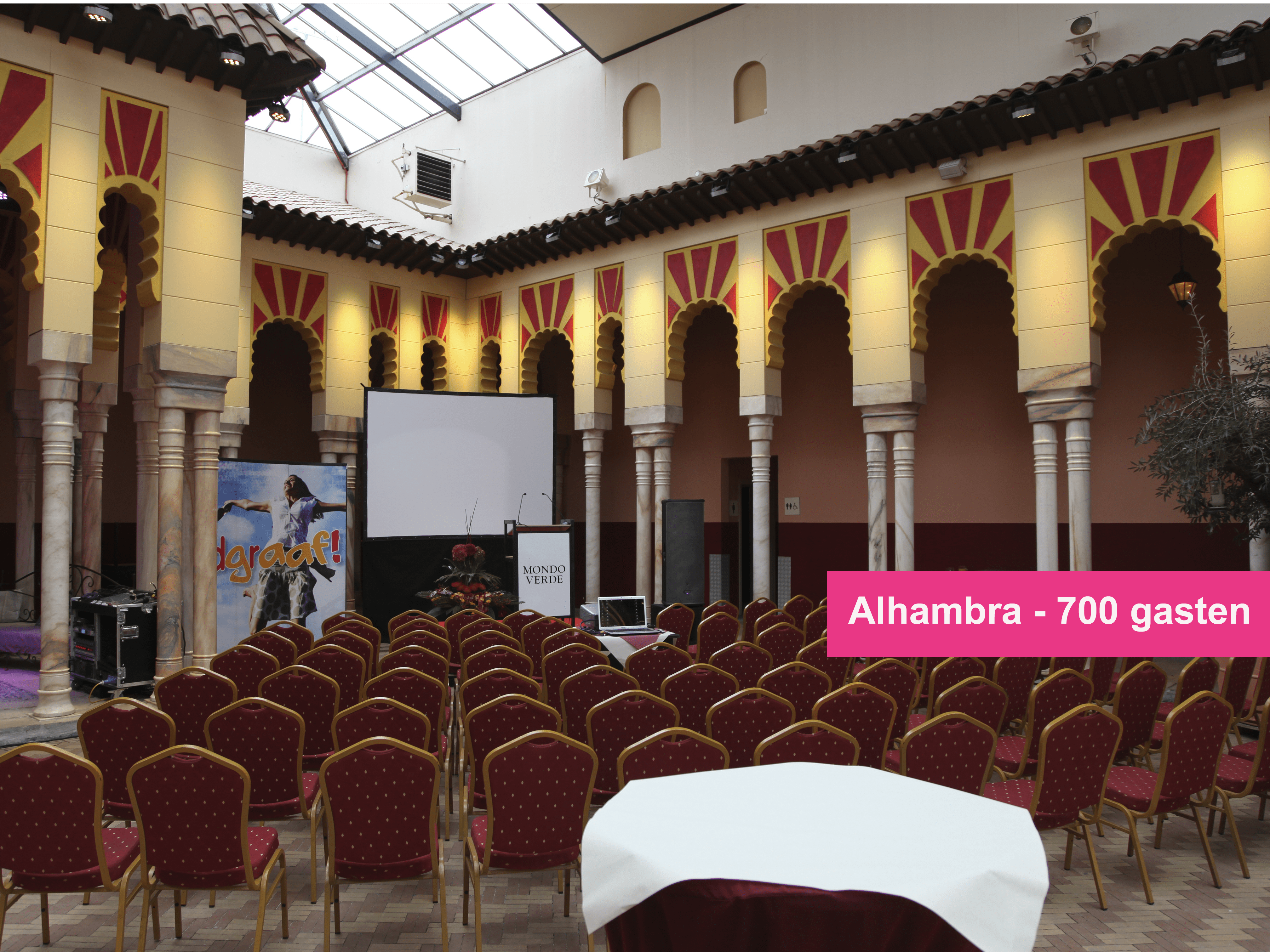 Alhambra - 700 gasten-Hersteld